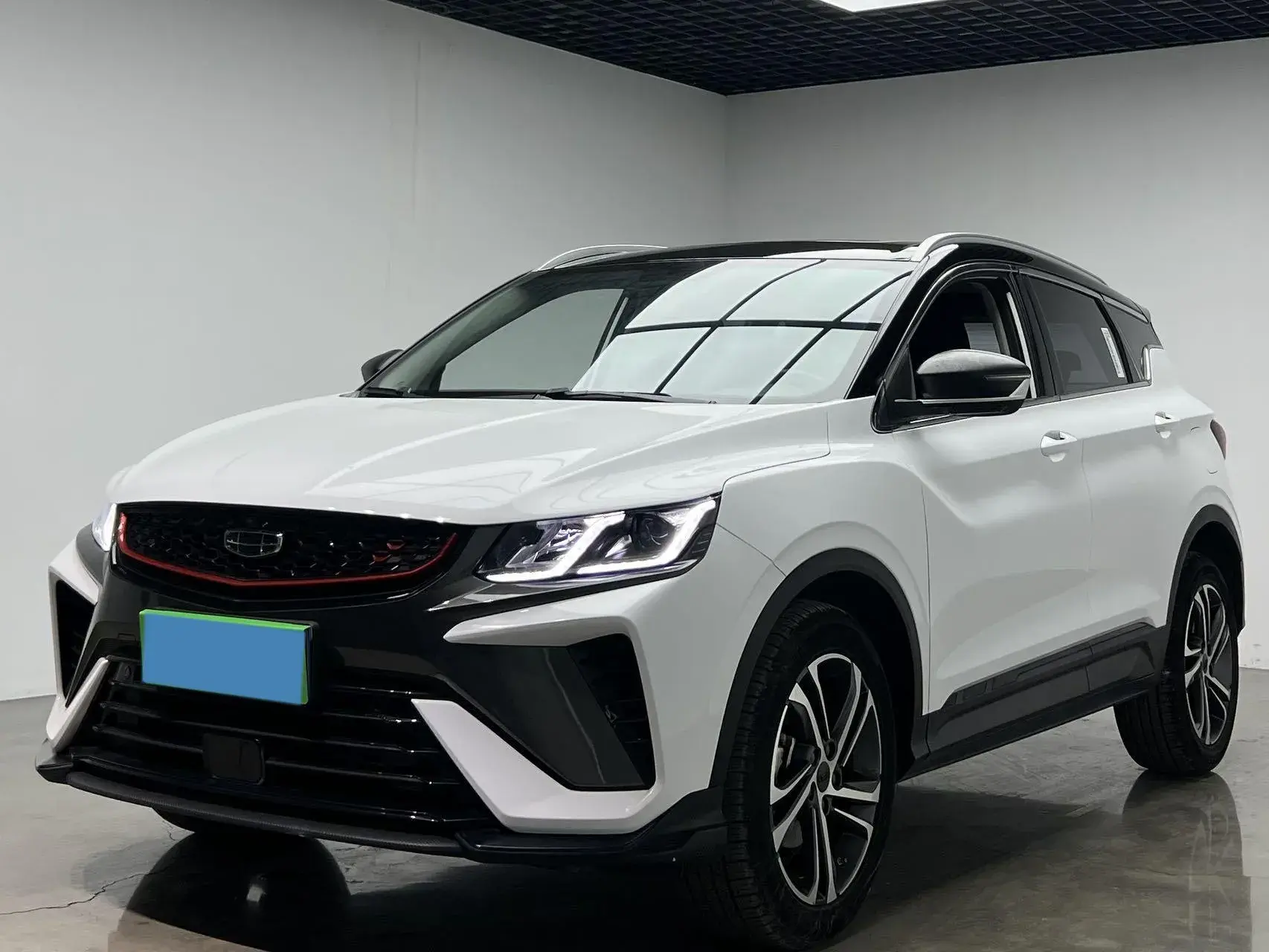 2021 GEELY COOLRAY view 1