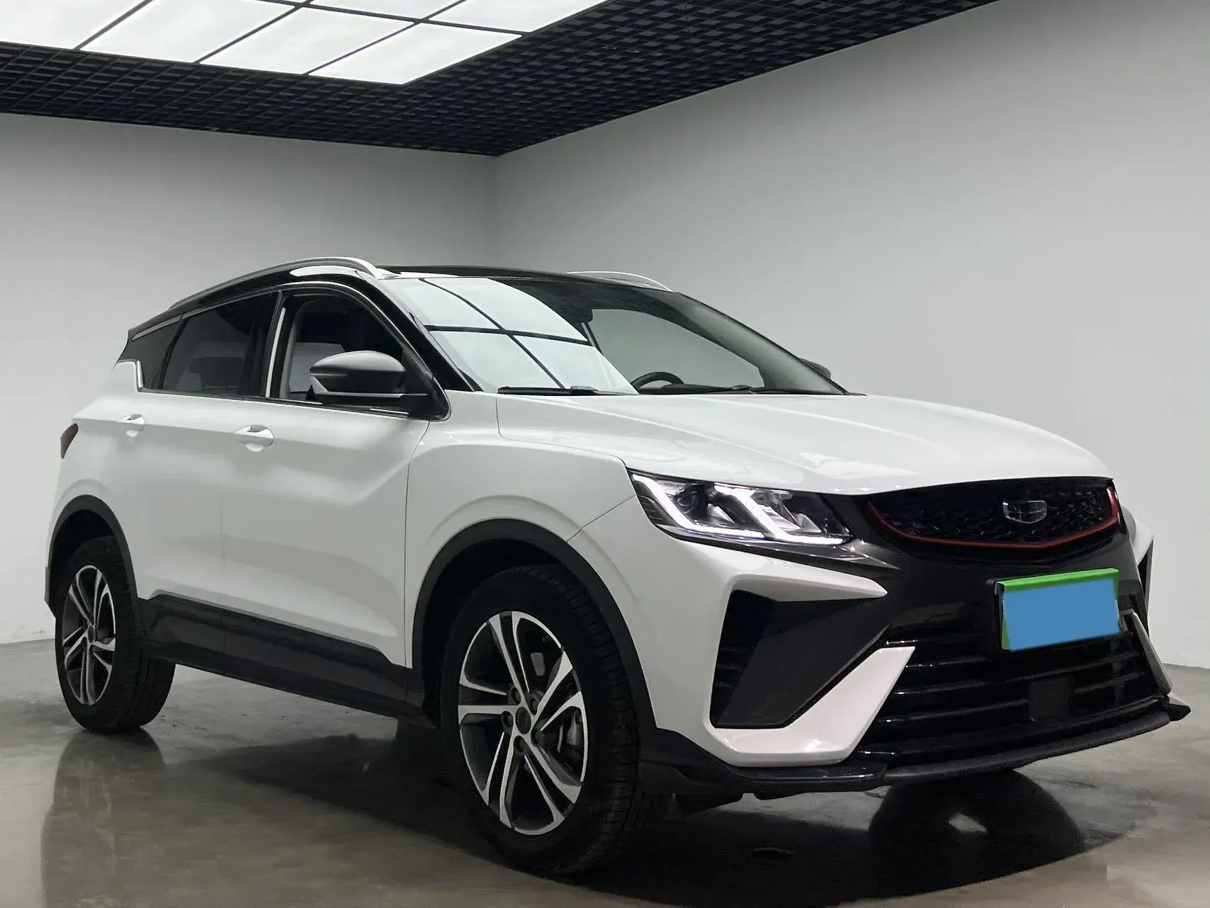 2021 GEELY COOLRAY thumbnail 2