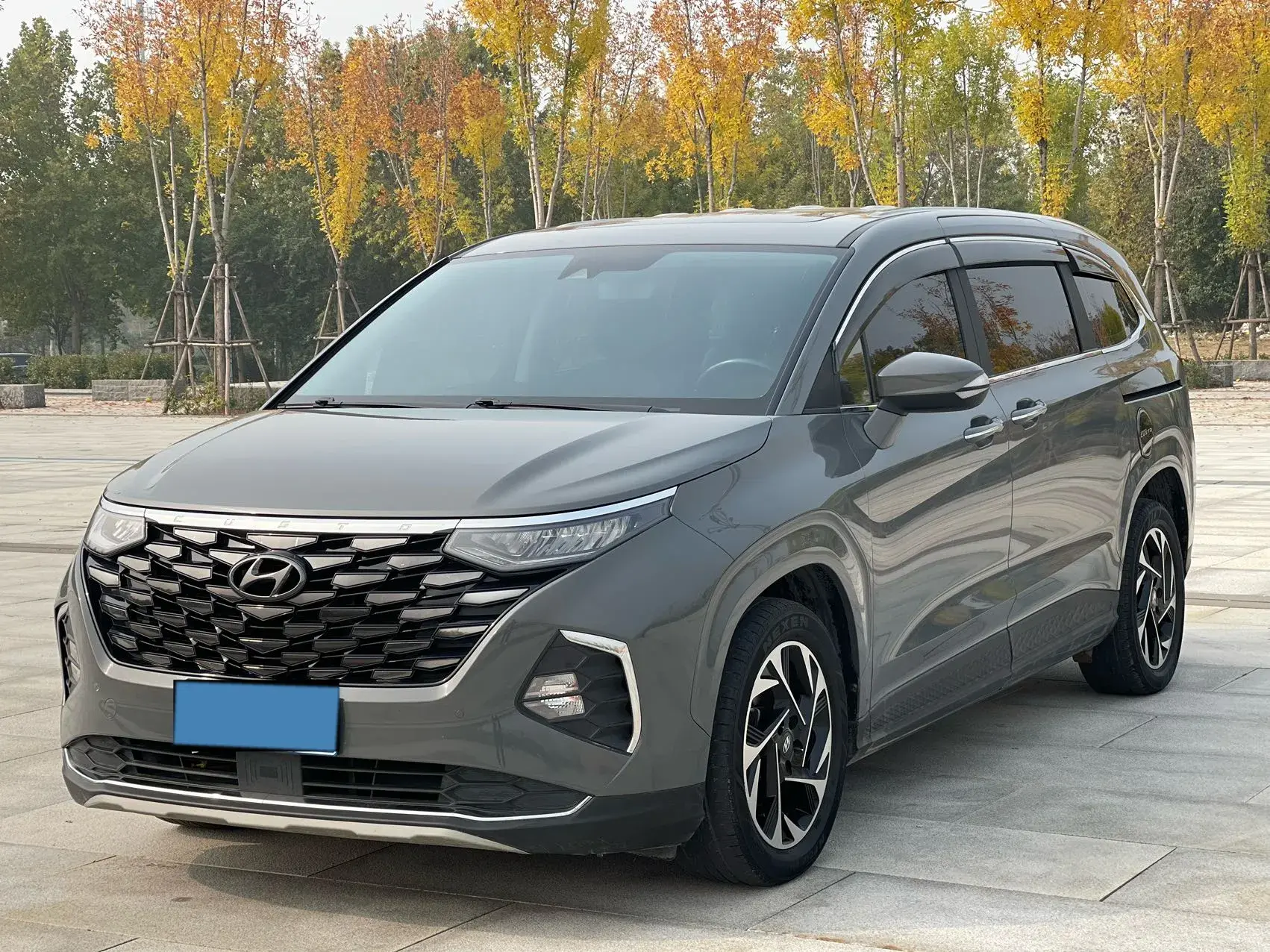 2021 HYUNDAI CUSTO view 1