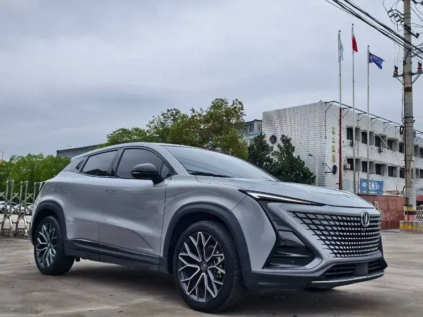 2022 CHANGAN UNI-T thumbnail 3