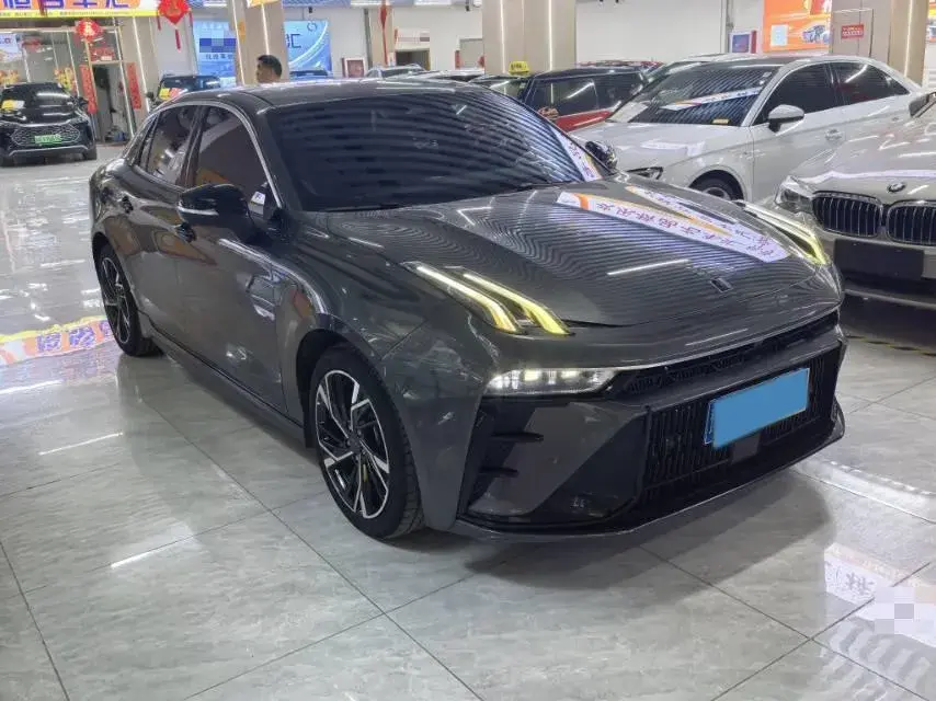 2023 LYNK&CO 03 thumbnail 3