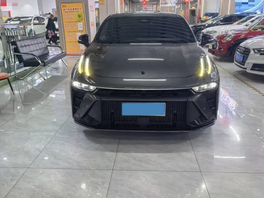 2023 LYNK&CO 03 thumbnail 2