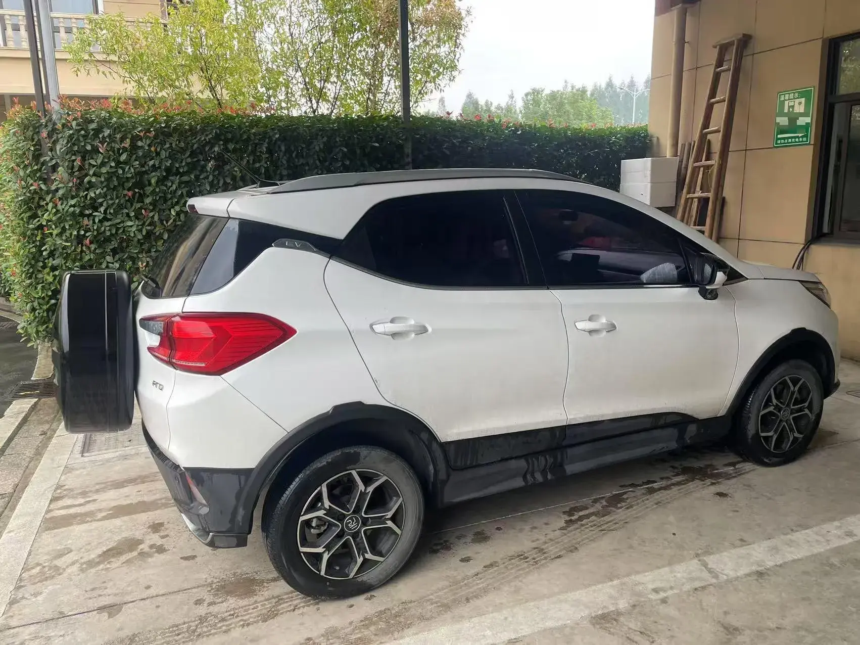 2021 BYD YUAN thumbnail 3