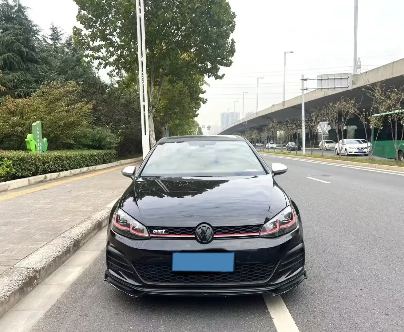 2019 VOLKSWAGEN GOLFGTI thumbnail 2