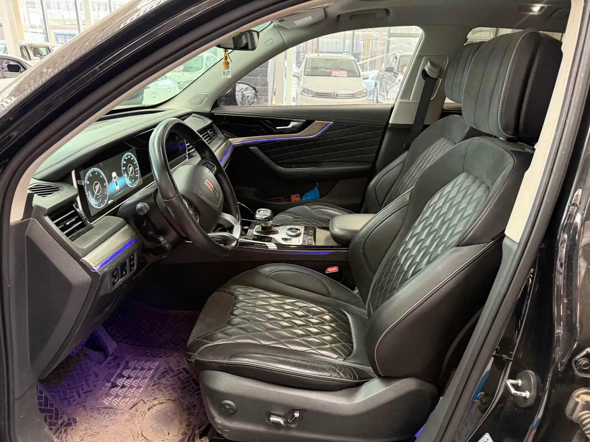 2019 HONGQI HS5 thumbnail 3