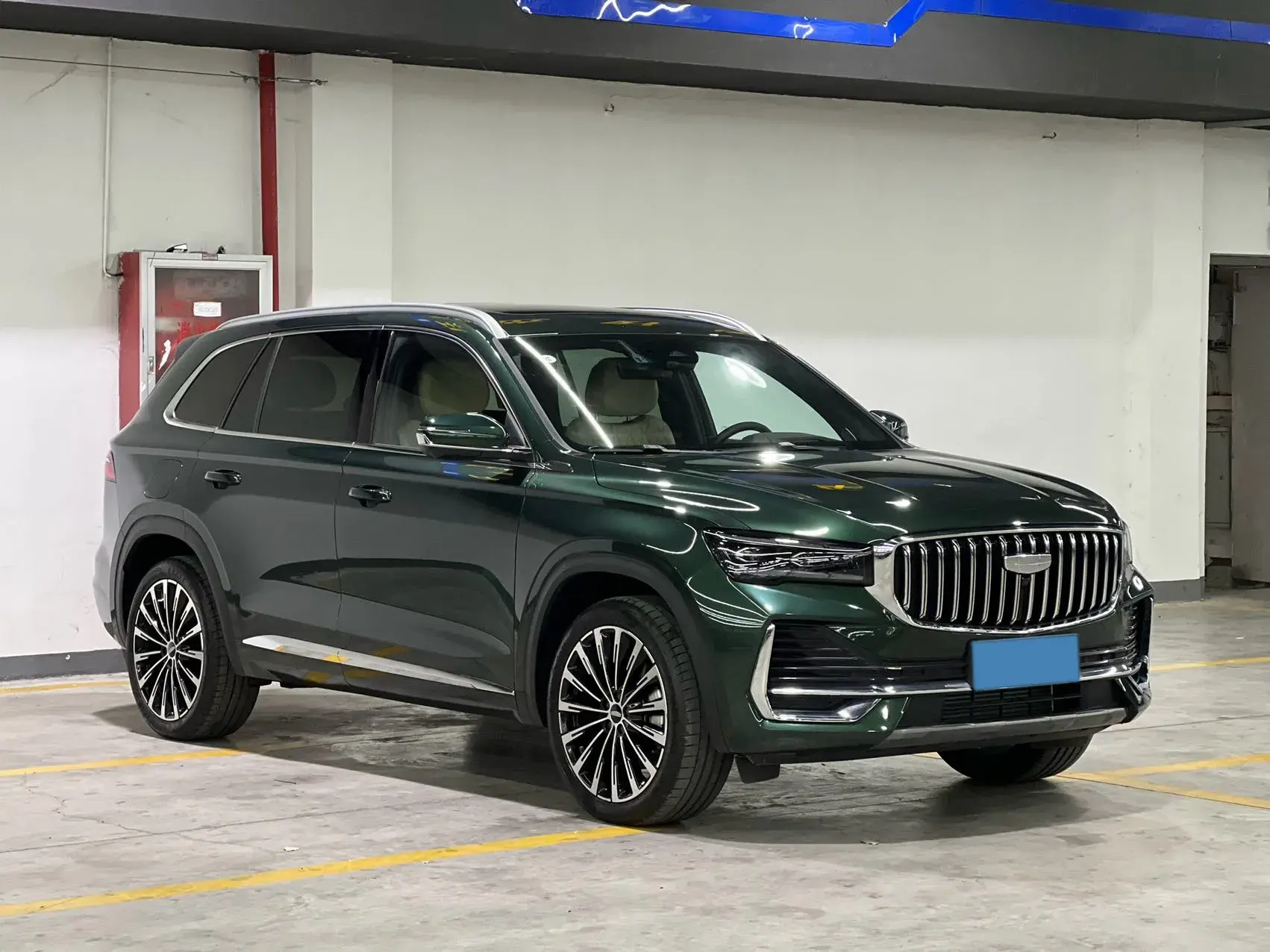 2025 GEELY MONJARO thumbnail 3