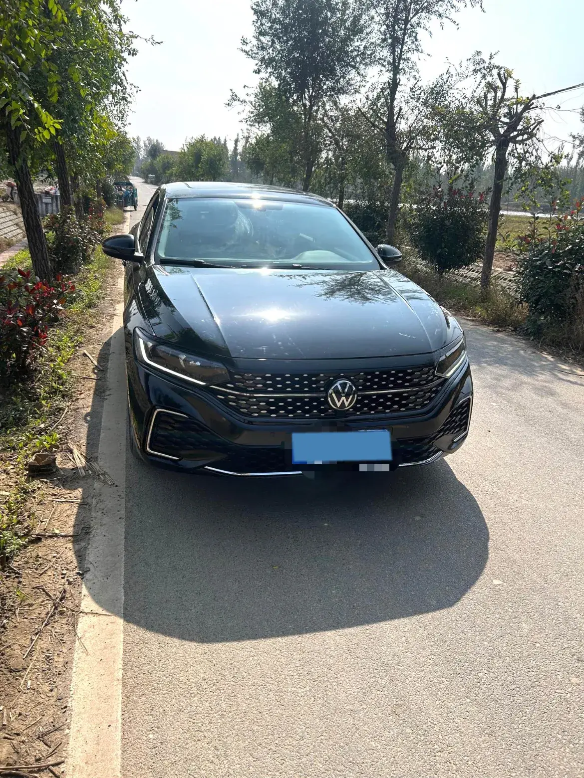 2024 VOLKSWAGEN PASSAT thumbnail 2