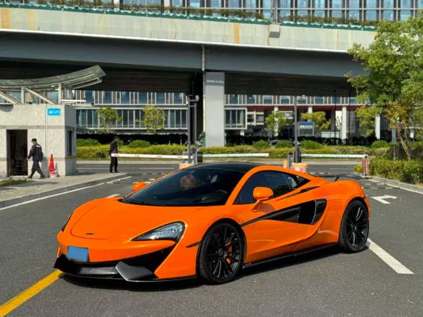 2015 McLaren 570 3.8T 570HP V8 7DCT