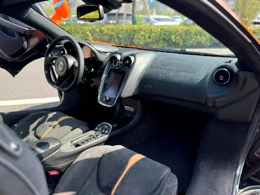 2015 McLaren 570 3.8T 570HP V8 7DCT,autocango,china used car exporter,china ev exporter,chinese used car exporter,chinese used ev exporter