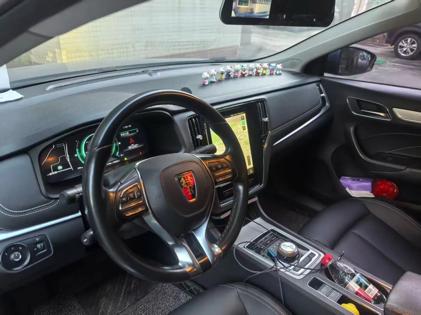 2017 ROEWE I6 thumbnail 4