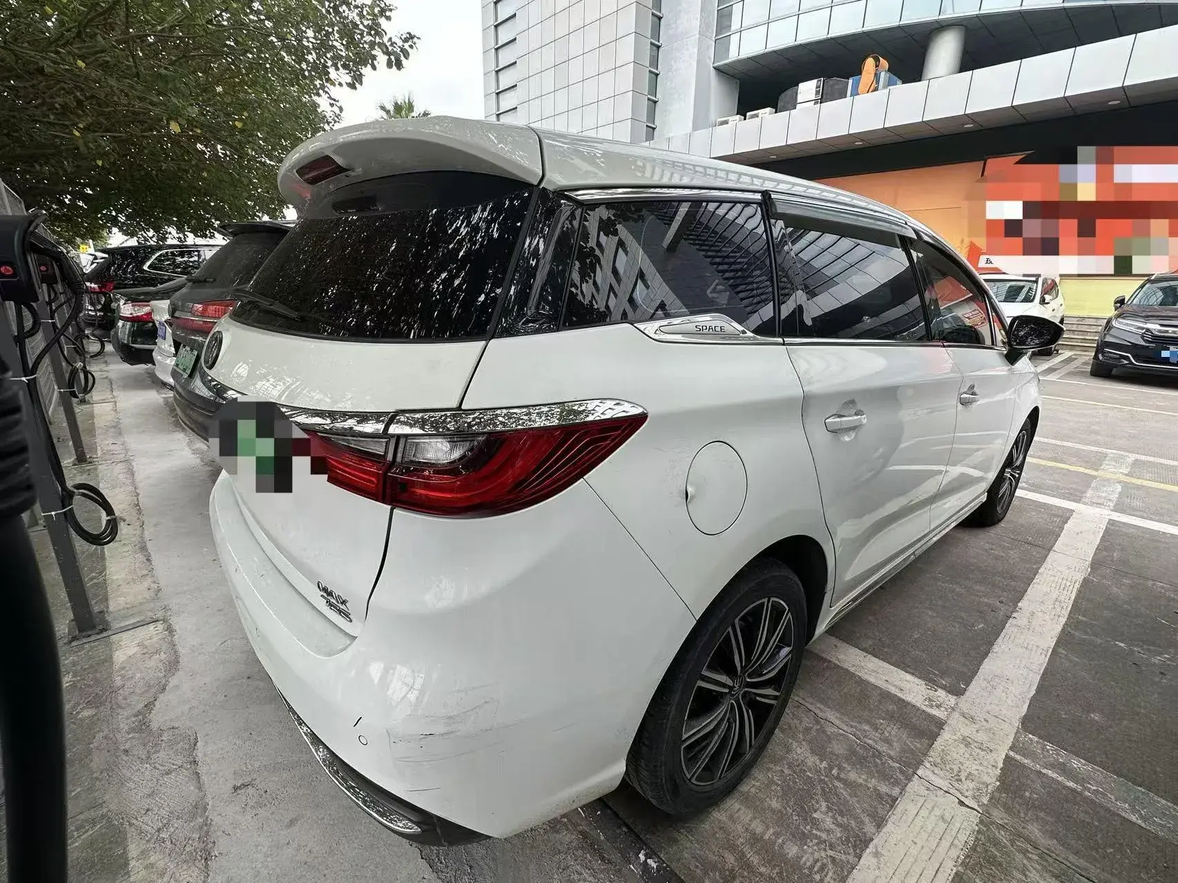 2019 BYD SONG thumbnail 2