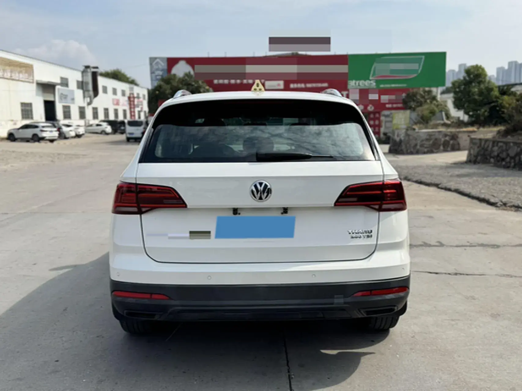 2019 VOLKSWAGEN THARU thumbnail 4