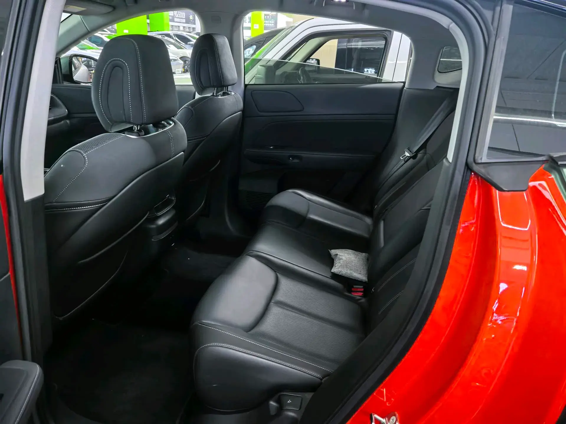 2023 XPENG G6 thumbnail 4