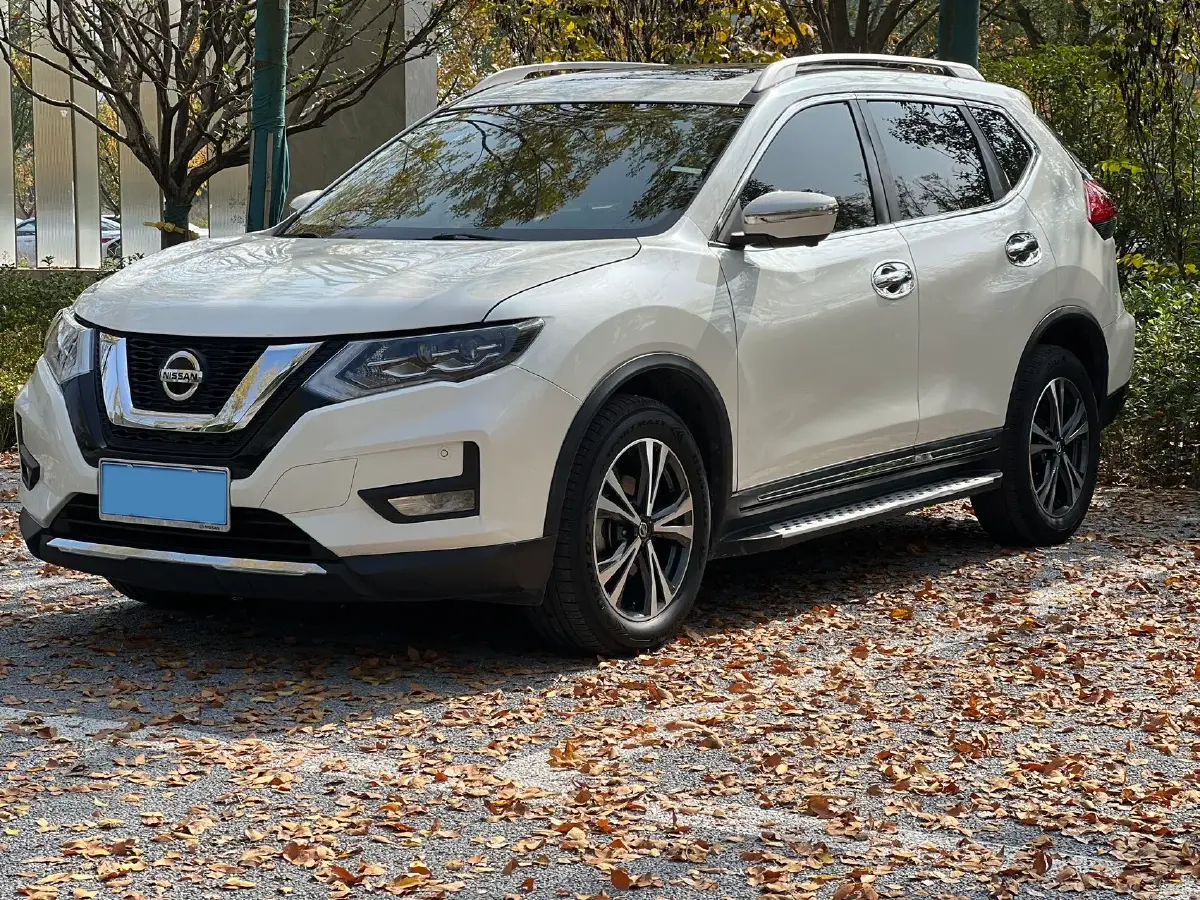 2021 Nissan X-Trail 2.5L 181HP L4 CVT