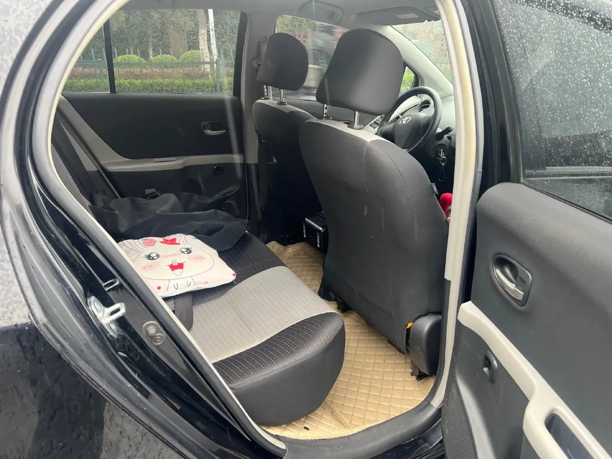 2011 Toyota Yaris 1.6L 118HP L4 4AT,autocango,china used car exporter,china ev exporter,chinese used car exporter,chinese used ev exporter