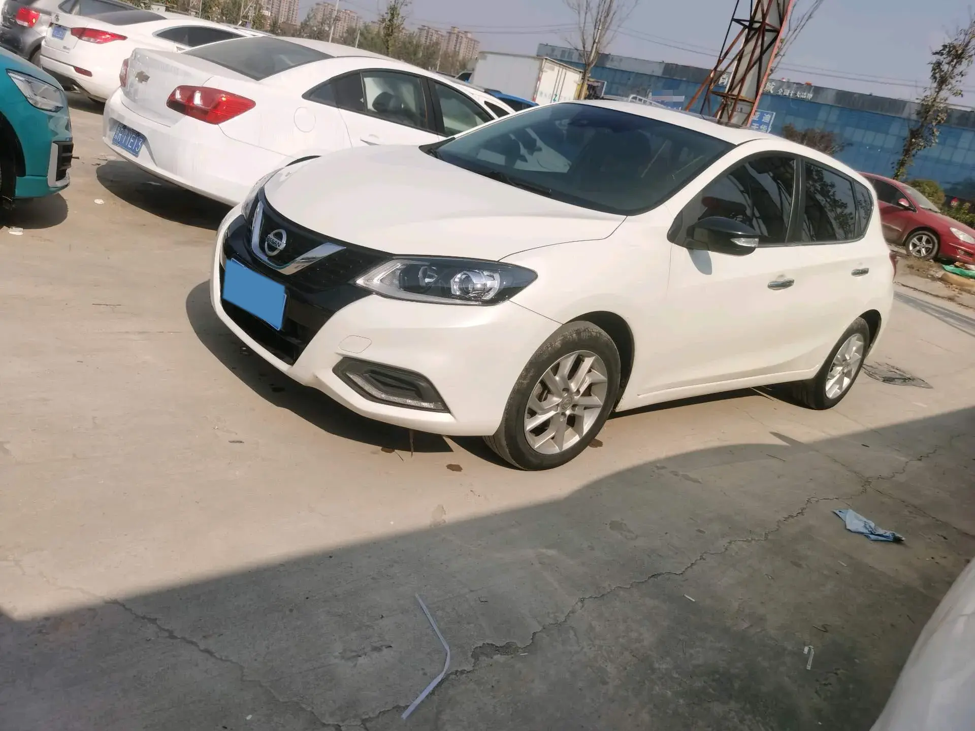 2020 NISSAN TIIDA view 1