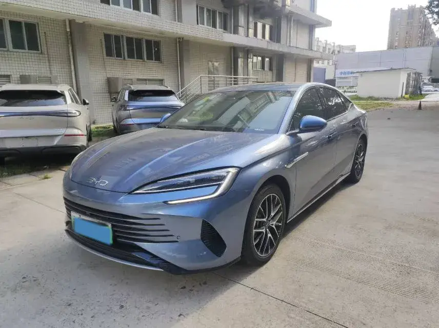 2025 BYD SEAL07 view 1