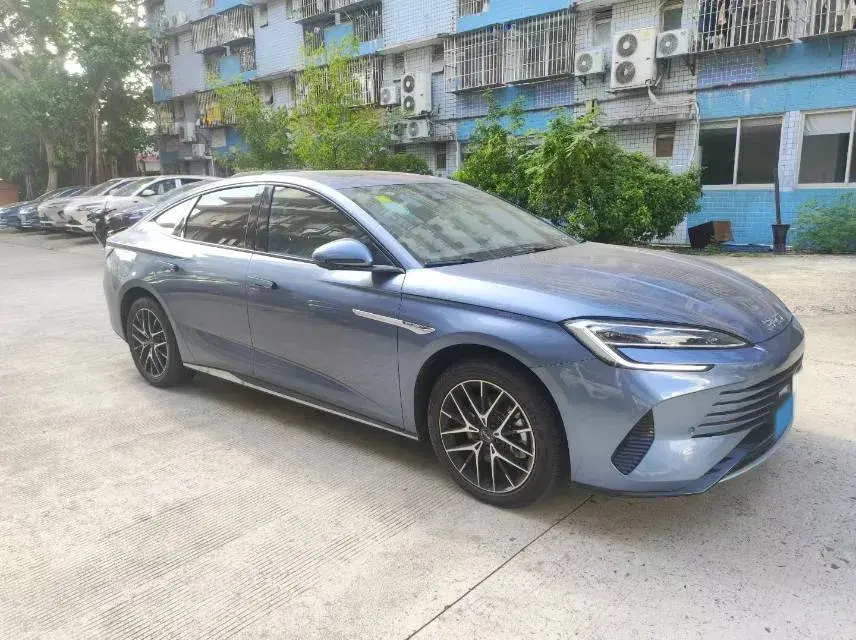 2025 BYD SEAL07 thumbnail 3