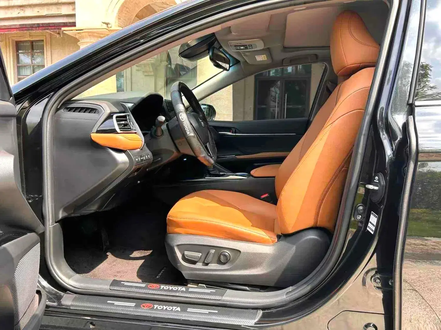 2021 TOYOTA CAMRY thumbnail 4