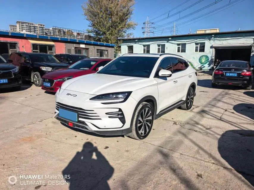 2024 BYD SONG view 1