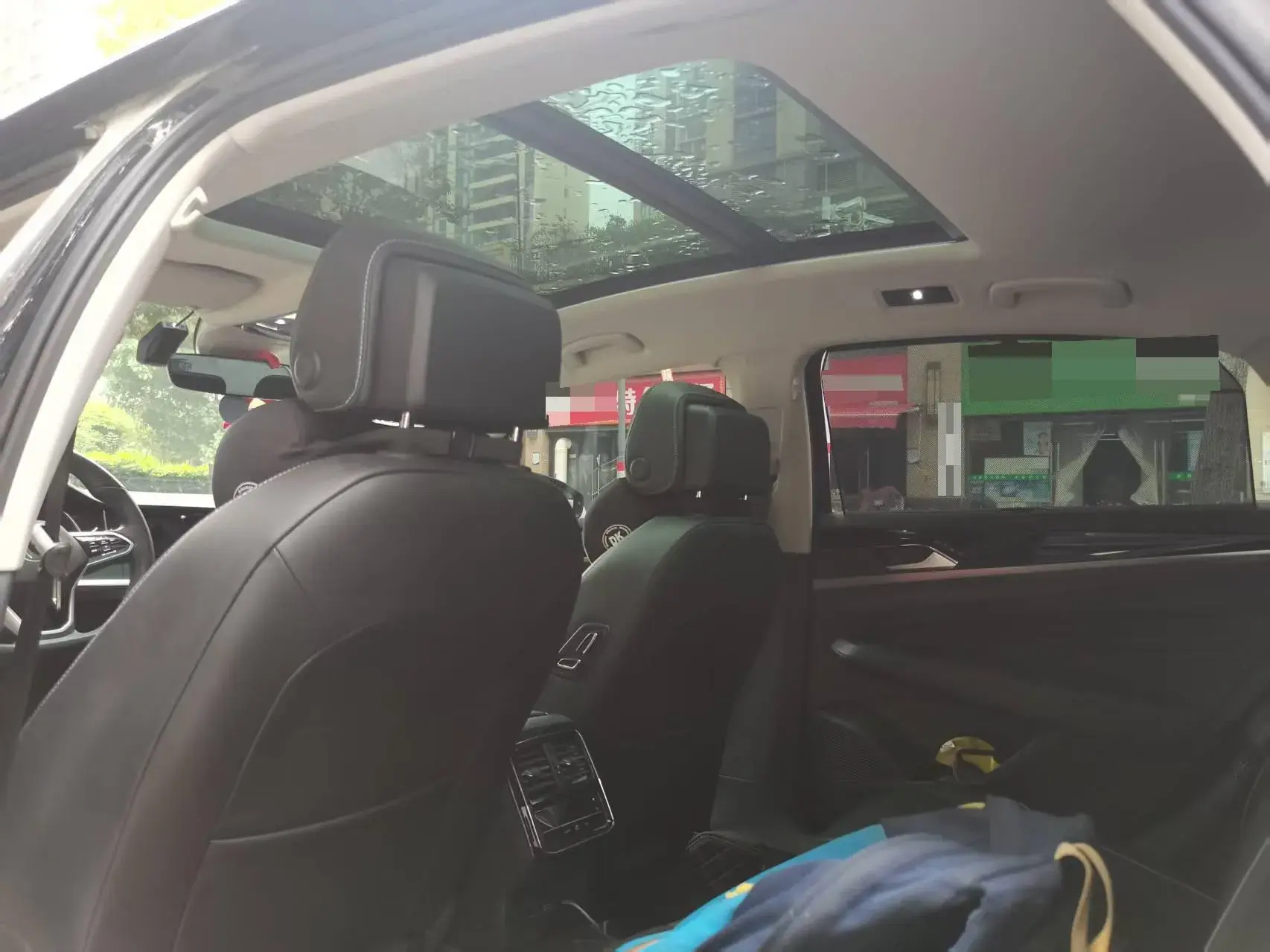 2023 VOLKSWAGEN PASSAT thumbnail 4