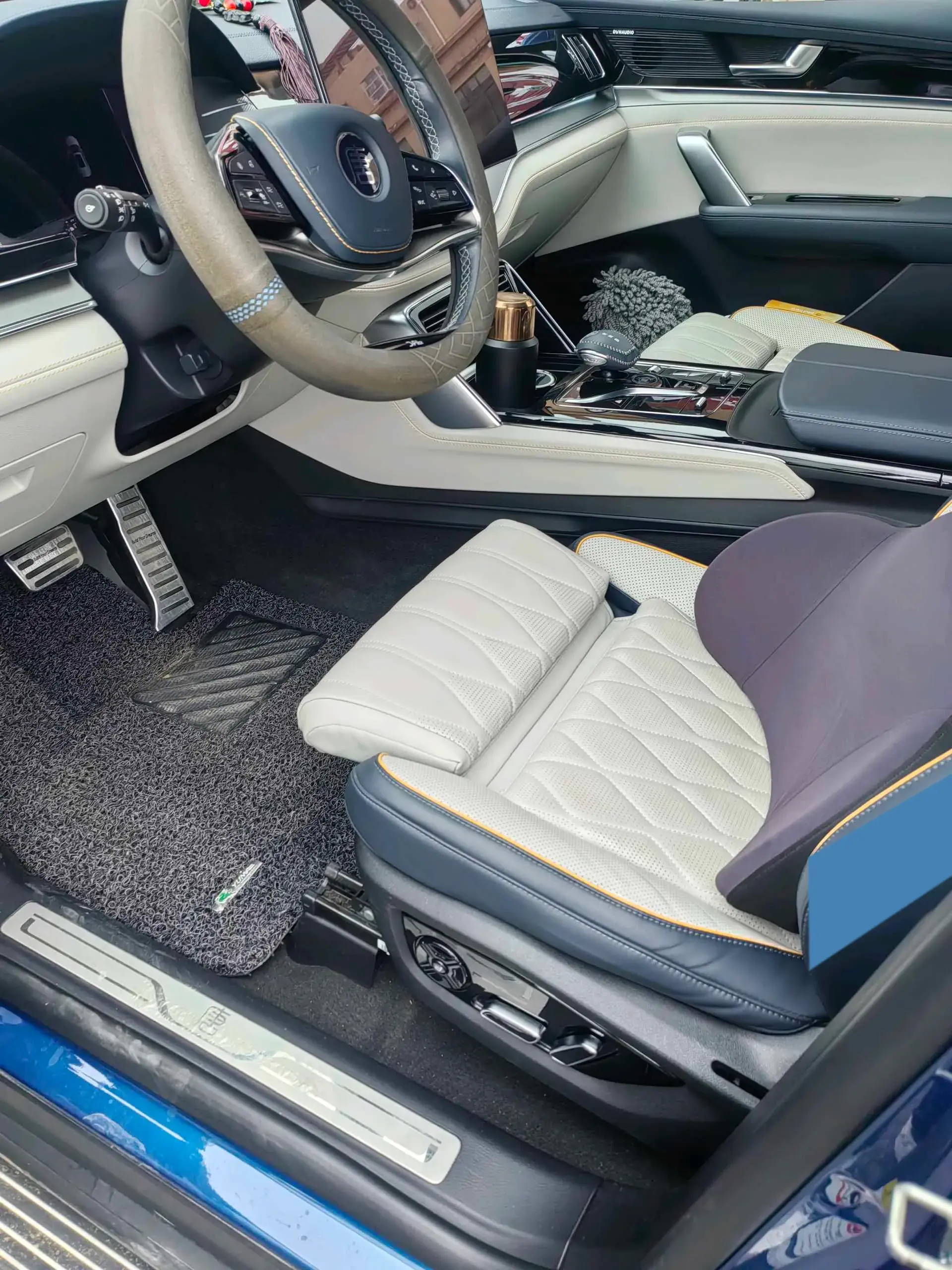 2022 BYD TANG thumbnail 4