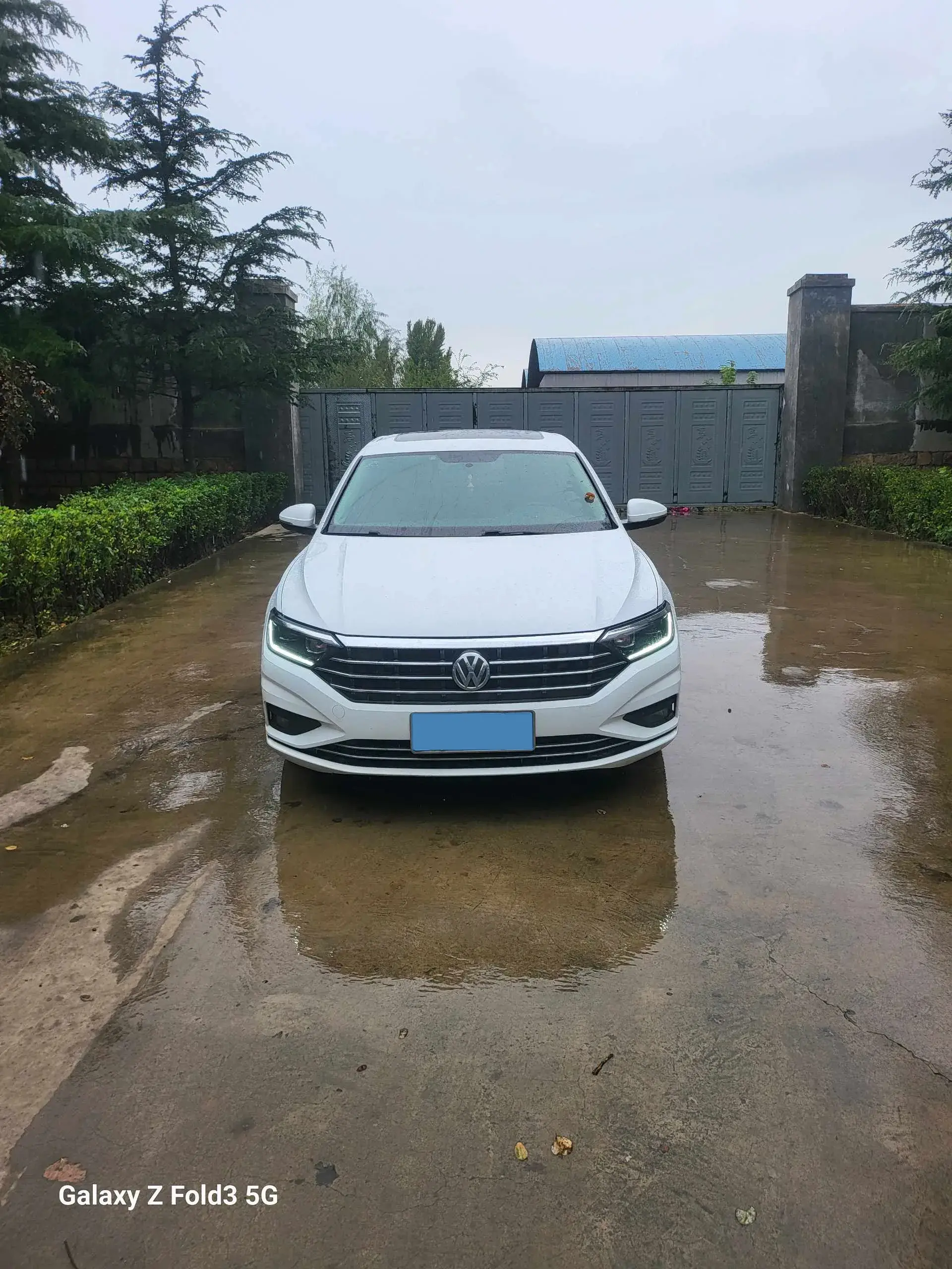 2019 VOLKSWAGEN SAGITAR thumbnail 2