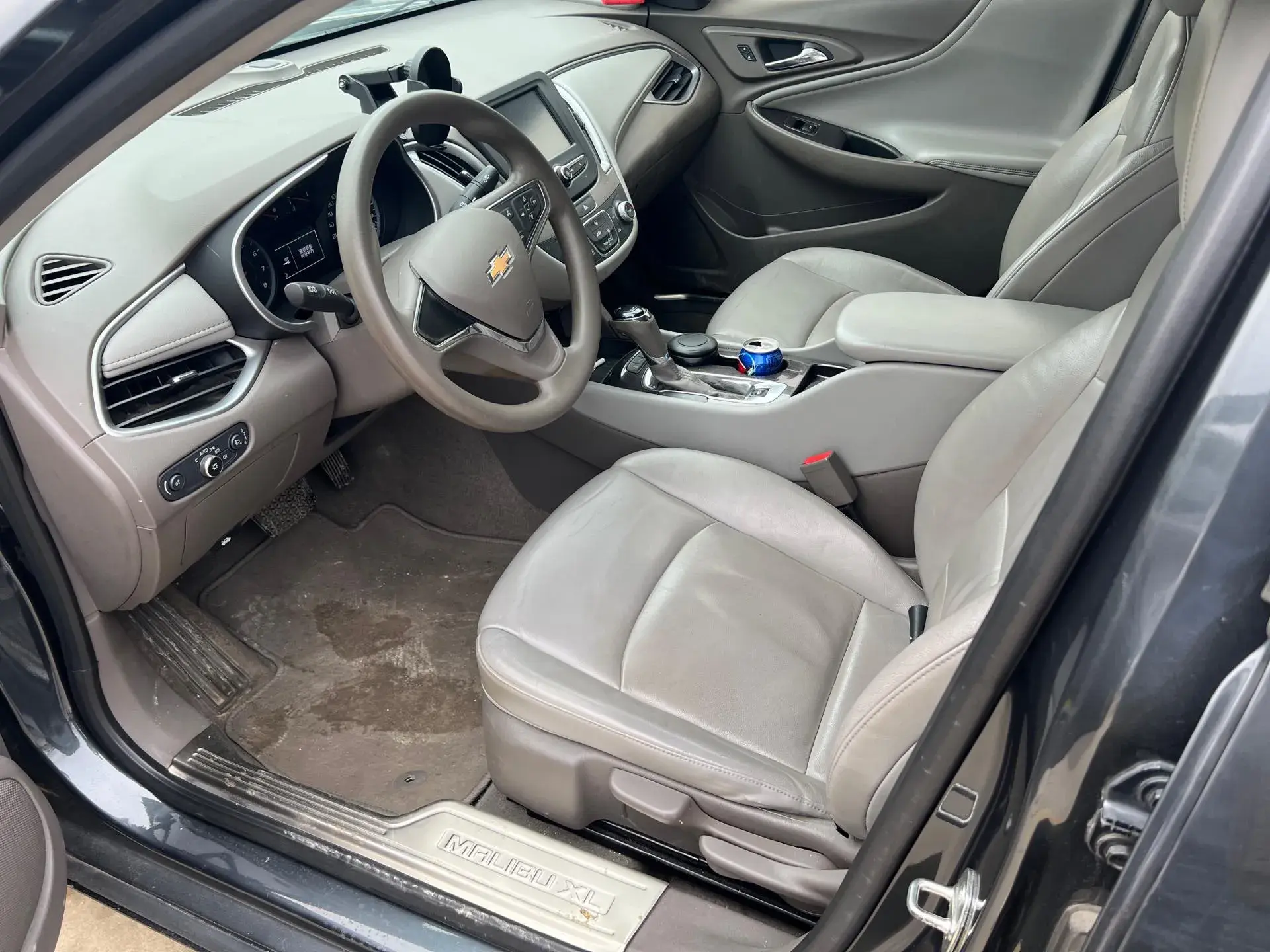 2018 CHEVROLET MALIBU thumbnail 4