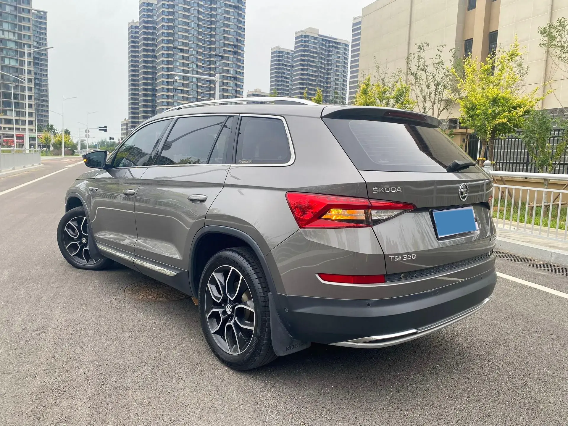 2019 SKODA KODIAK thumbnail 4