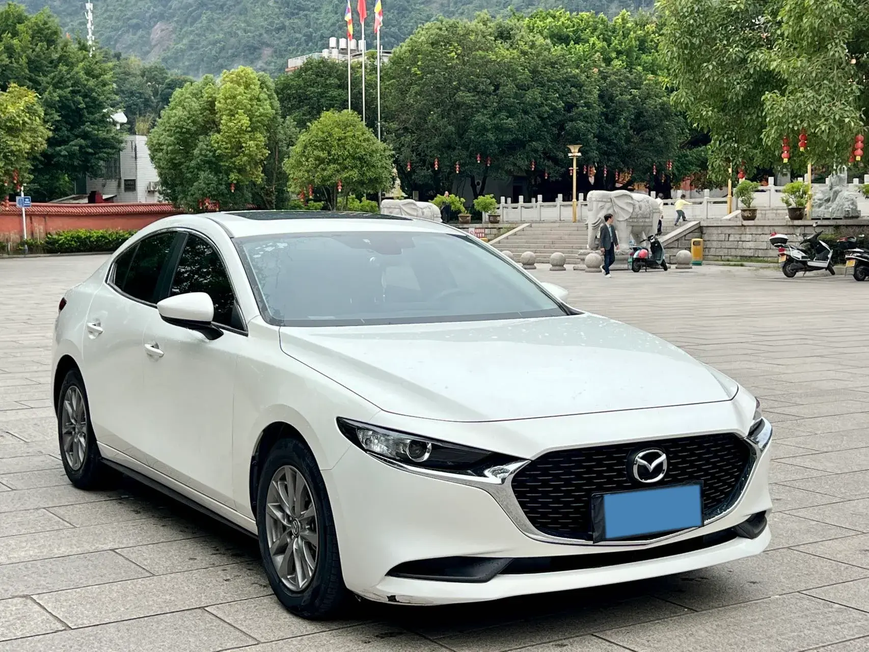 2020 MAZDA 3 thumbnail 3