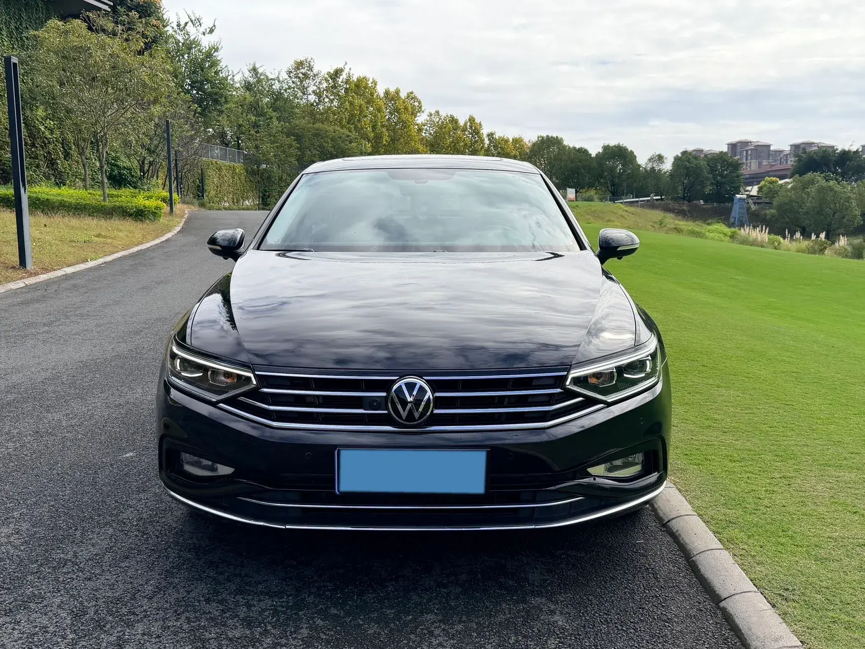 2020 VOLKSWAGEN MAGOTAN thumbnail 3