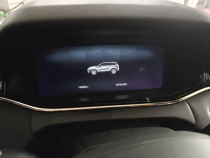 2022 LAND ROVER thumbnail 3