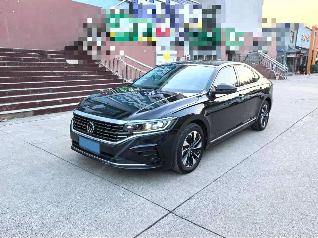2022 VOLKSWAGEN PASSAT view 1