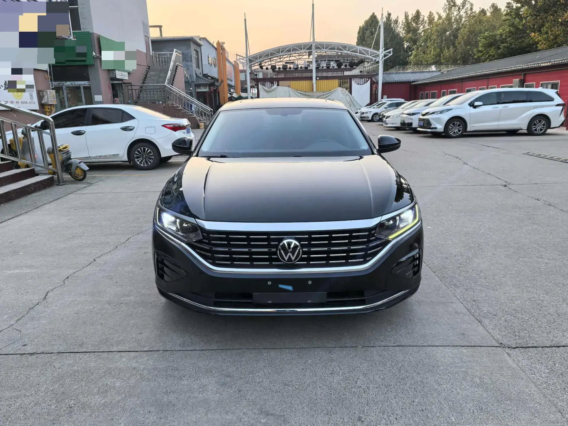 2022 VOLKSWAGEN PASSAT thumbnail 2