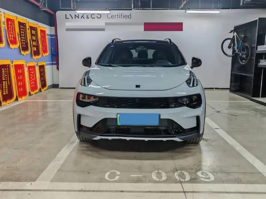 2023 LYNK&CO 01 thumbnail 2