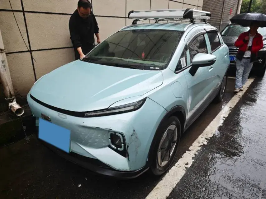 2023 GEOMETRY E view 1