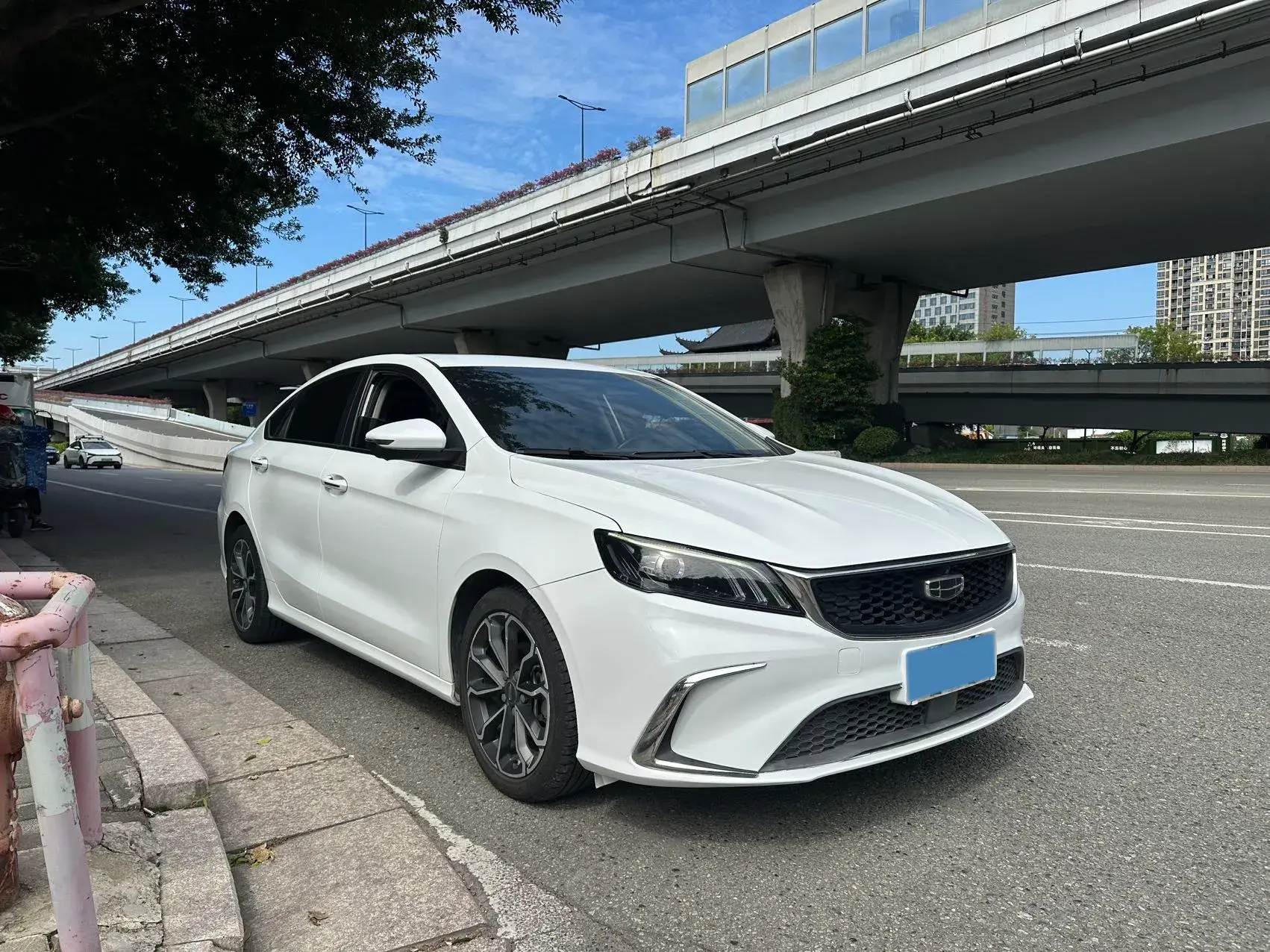 2021 GEELY BINRAY thumbnail 3