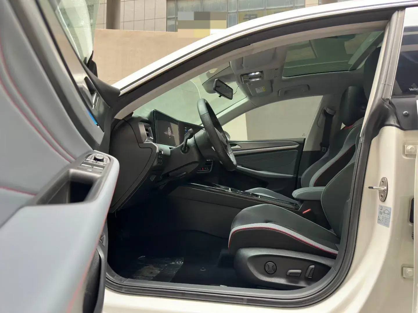 2022 VOLKSWAGEN LAMANDO thumbnail 4