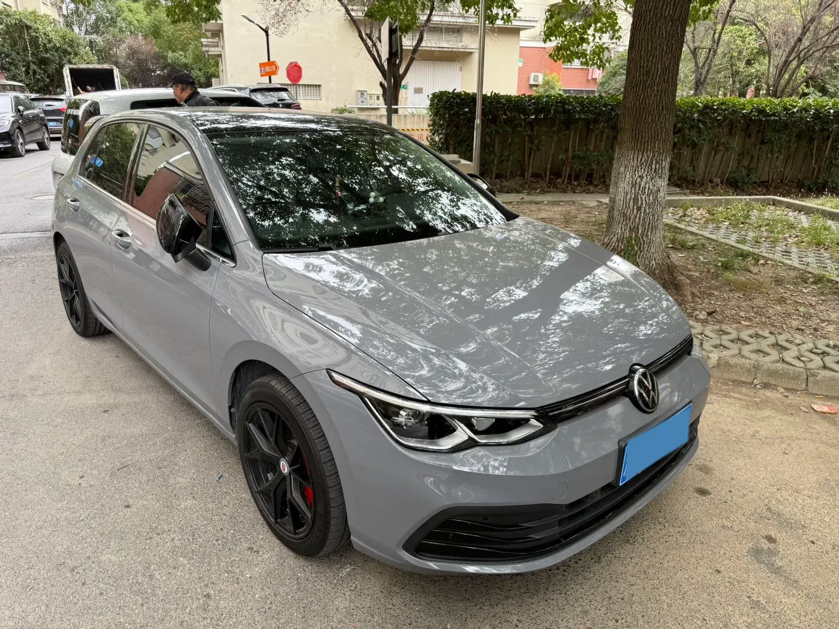 2021 VOLKSWAGEN GOLF thumbnail 2