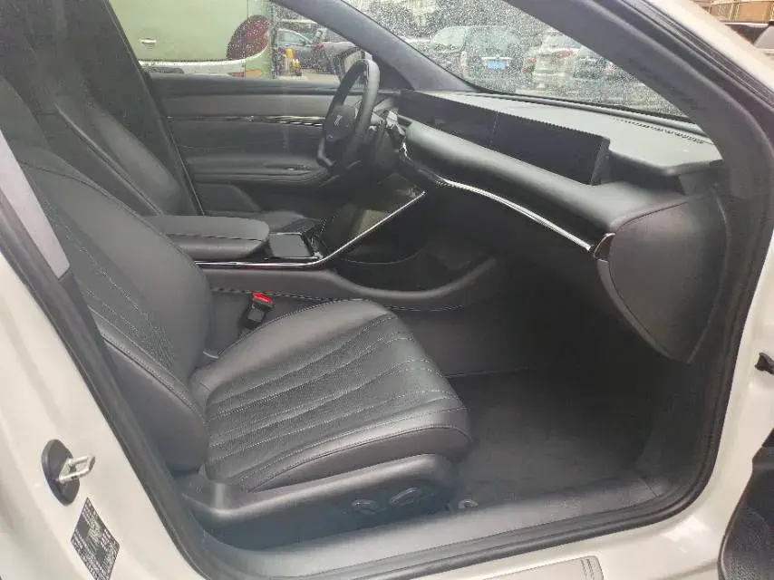 2022 IM L7 thumbnail 3