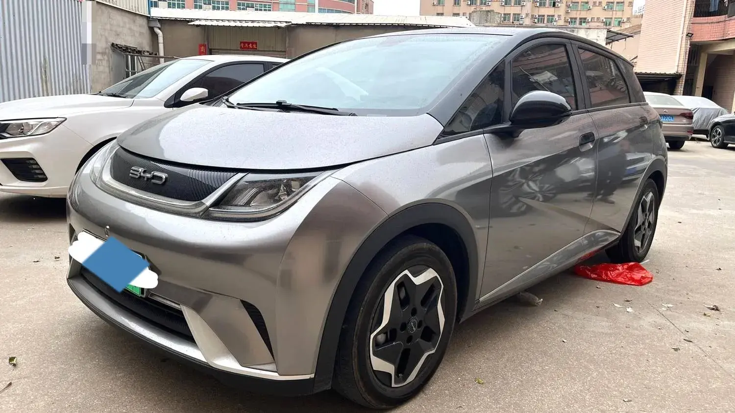 2021 BYD DOLPHIN view 1