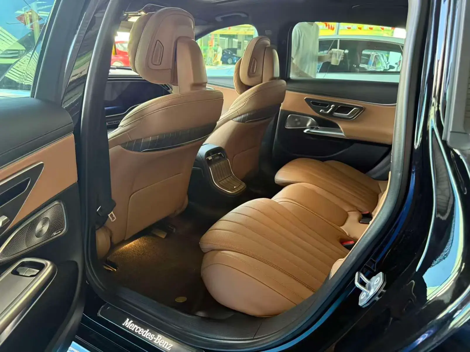 2024 MERCEDES-BENZ E thumbnail 3