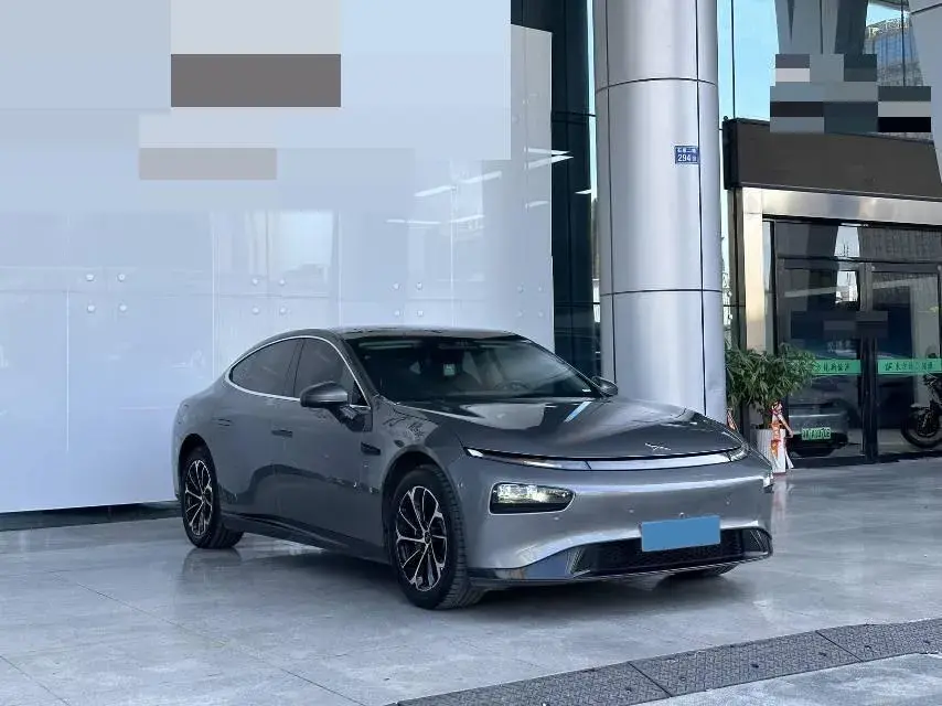 2020 XPENG P7 thumbnail 3