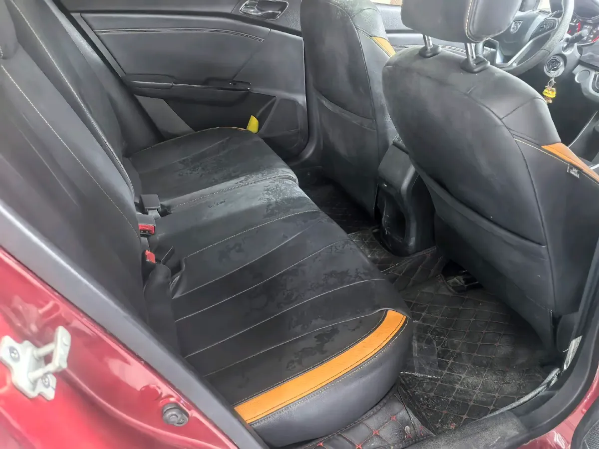 2014 BaoJun 610 1.5L 112HP L4 6AT,autocango,china used car exporter,china ev exporter,chinese used car exporter,chinese used ev exporter