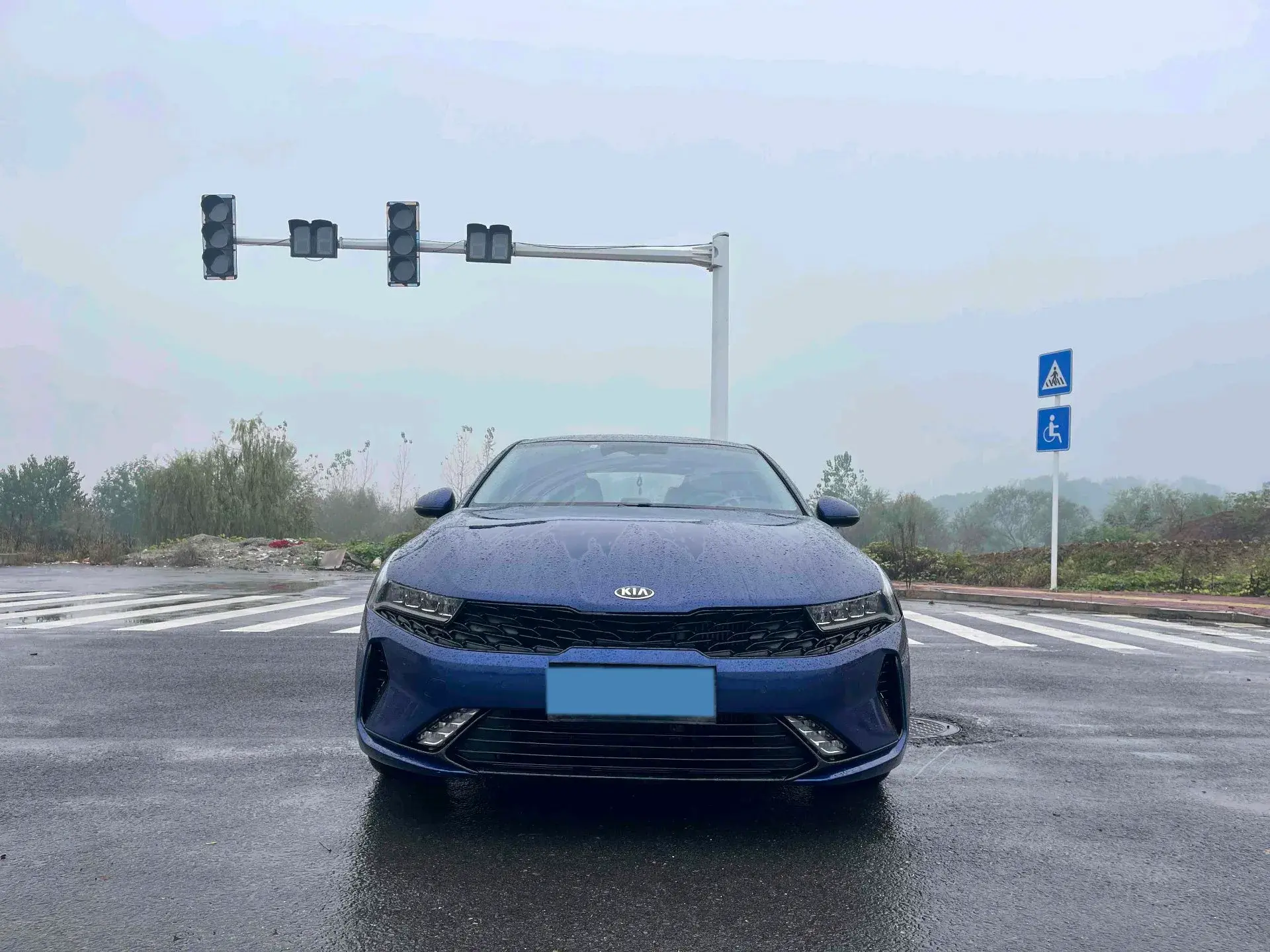 2020 KIA K5 thumbnail 2