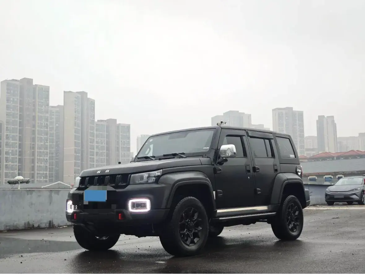 2024 Beijing BJ40 2.0T 163HP L4 8AT