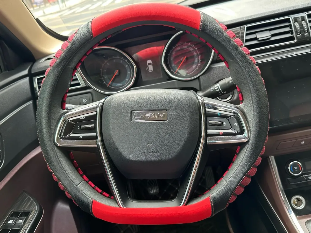 2016 LiFan MaiWei 1.5L 109HP L4 5MT,autocango,china used car exporter,china ev exporter,chinese used car exporter,chinese used ev exporter