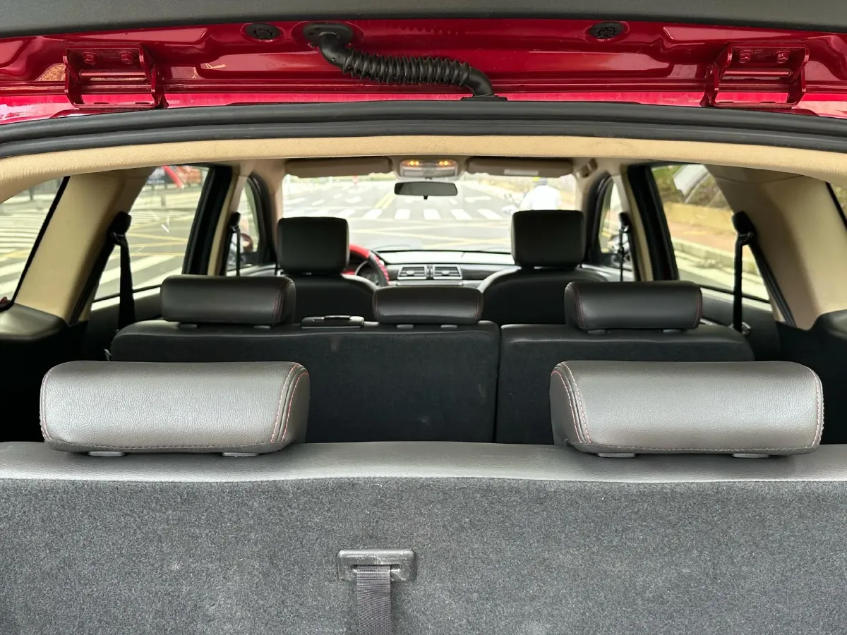 2016 LiFan MaiWei 1.5L 109HP L4 5MT,autocango,china used car exporter,china ev exporter,chinese used car exporter,chinese used ev exporter