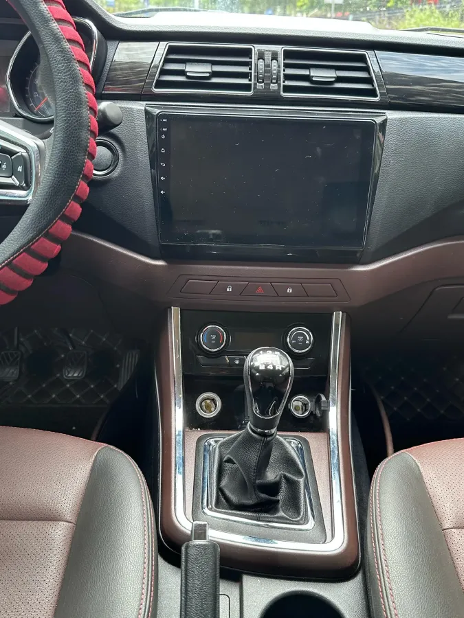 2016 LiFan MaiWei 1.5L 109HP L4 5MT,autocango,china used car exporter,china ev exporter,chinese used car exporter,chinese used ev exporter