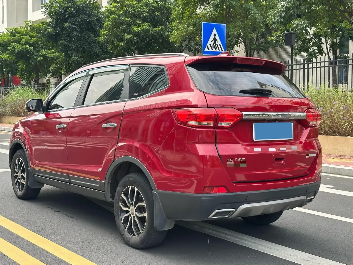 2016 LiFan MaiWei 1.5L 109HP L4 5MT,autocango,china used car exporter,china ev exporter,chinese used car exporter,chinese used ev exporter